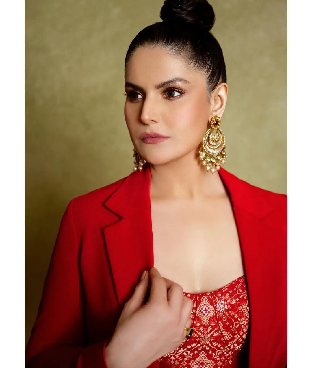 HINDI ACTRESS ZAREEN KHAN IN RED LEHENGA CHOLI 3